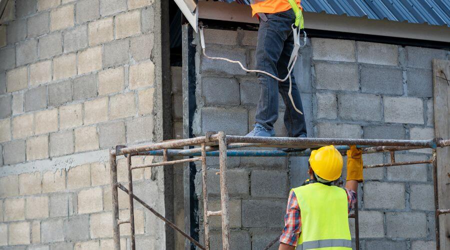 Expert Emergency Roof Repairs services in De Leon Springs, FL
